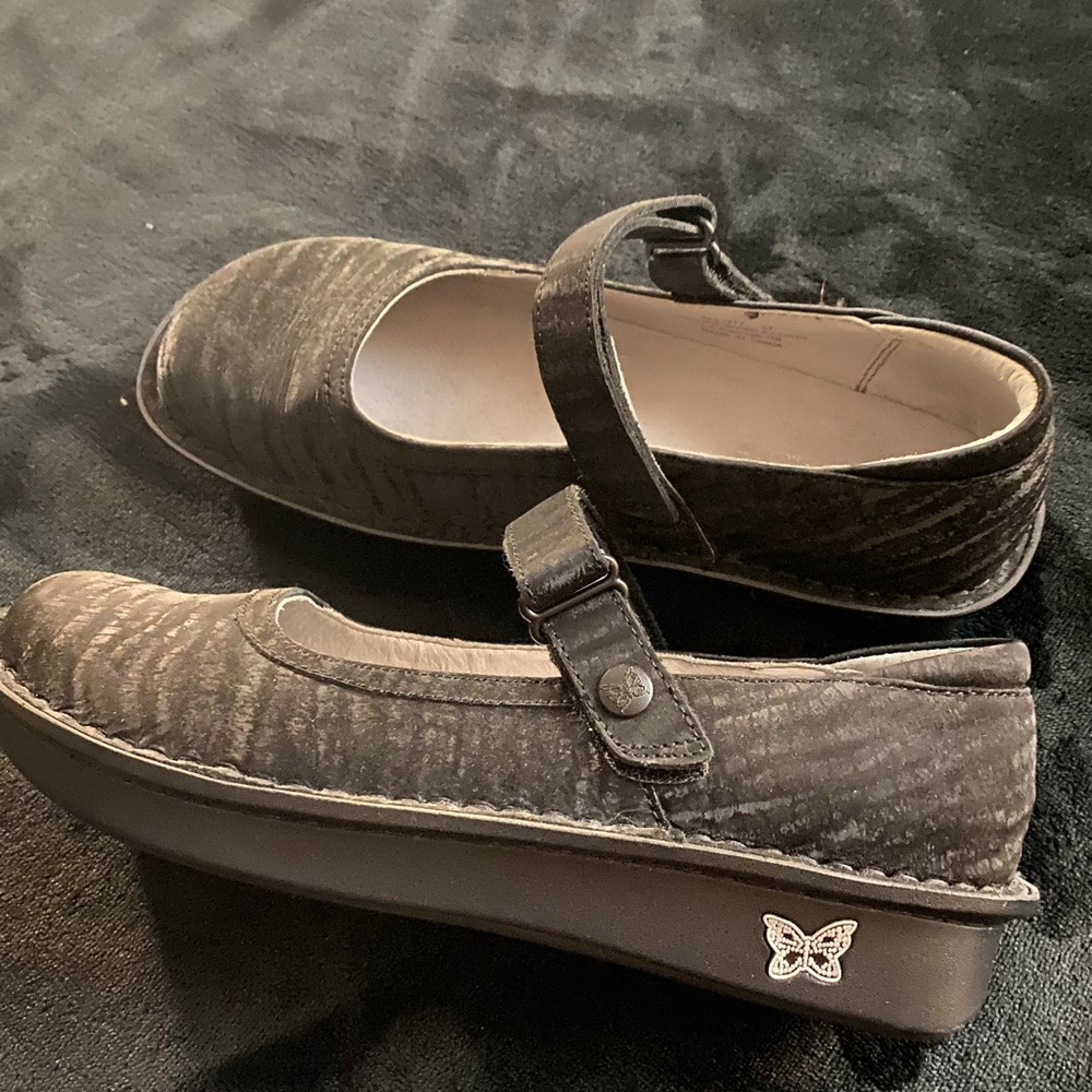 Black Alegria shoe